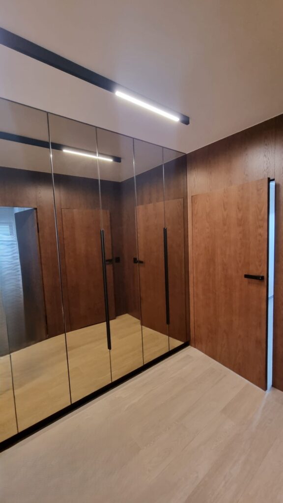 042AEB68-9255-4521-887B-72562A9AB3B9