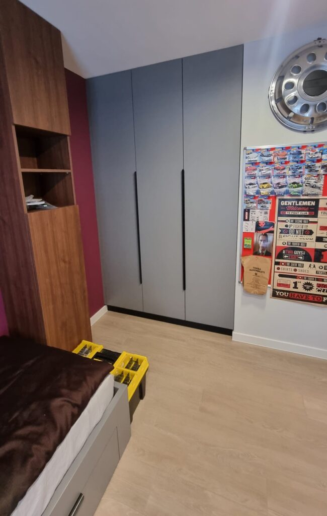 110305F8-39BF-4A3A-B076-39BBE9188D5F