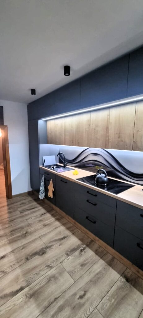 2668cb68-a990-49be-8a3d-572ec342d5f4