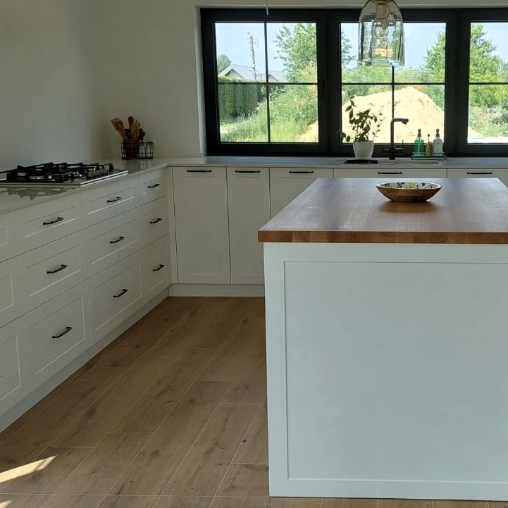 3f3ba380-949d-4d6e-a5f9-6db3fbebd3e1