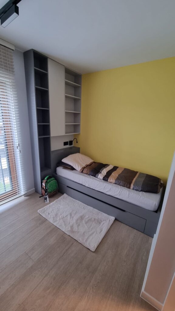 9C250A48-D7B0-4051-B0EE-508B27A9A73B